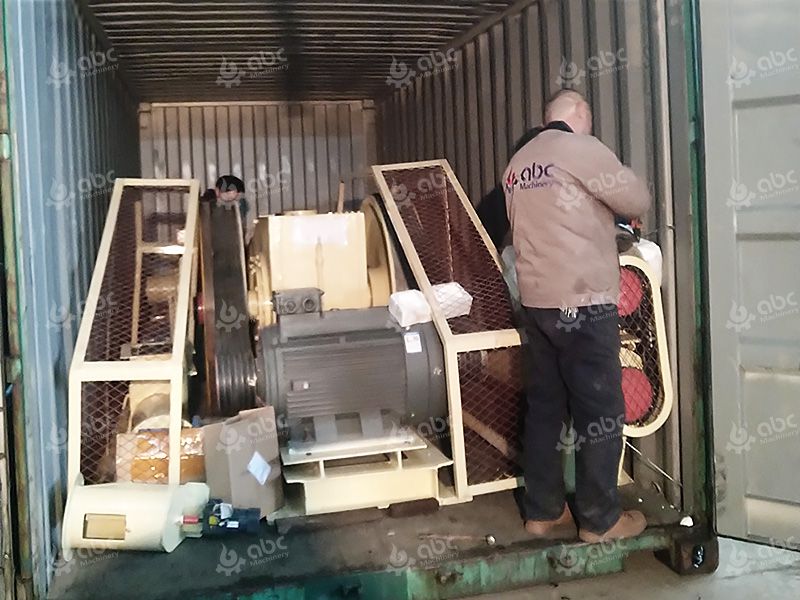 6 Sets of Rice Husk & Bagasse Briquette Machine Ready to Thailand